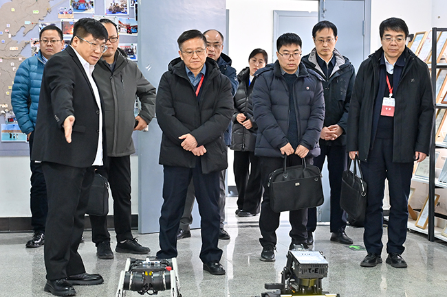 中国工程教育专业认证专家组考查我校软件工程专业